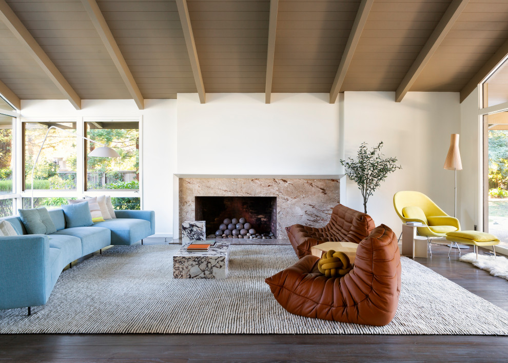 Photo of a midcentury living room in San Francisco.