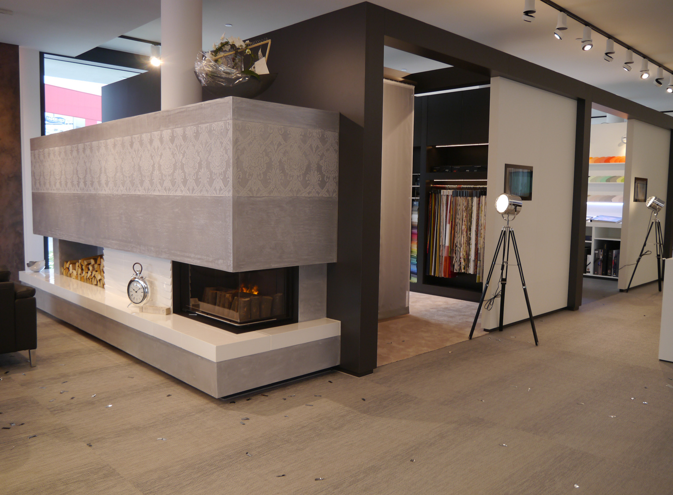 Alena Showroom Bad Sanitär Küche Raumausstattung Heizung Planung Präsentation Modernisierung Ausstellung Interior Design NRW Krefeld Gießen Architektur Innenarchitektur Gestaltung 3D RT-Holding