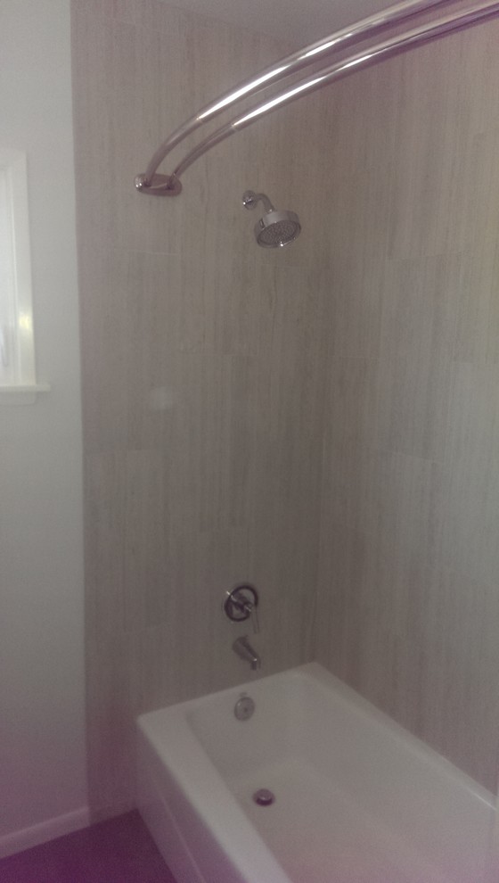 Shower wall & shower curtain