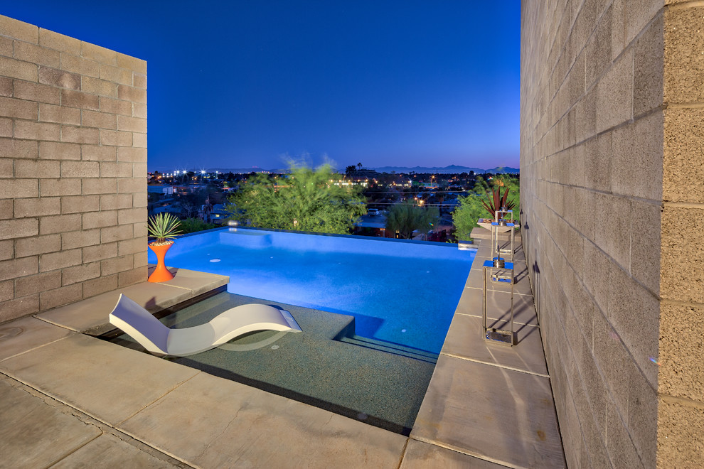 North Mountain Hillside Negative Edge Pool - Modern - Pool - Phoenix ...