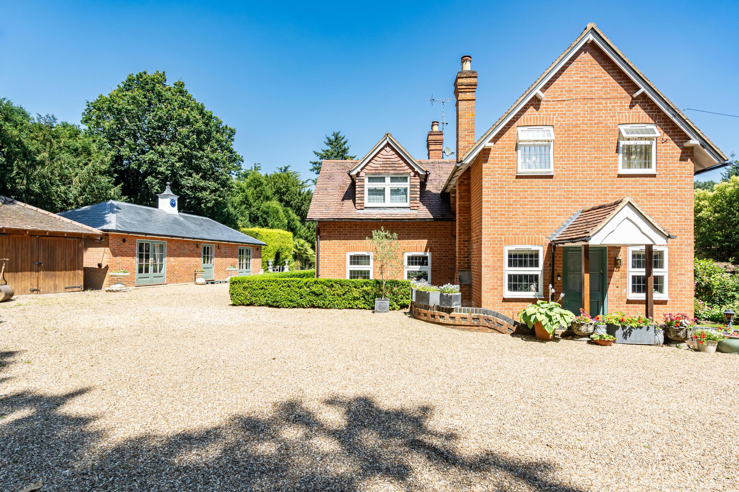Conversion of a garage into an Annex