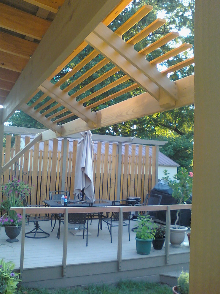 Photo of an asian patio in Other.