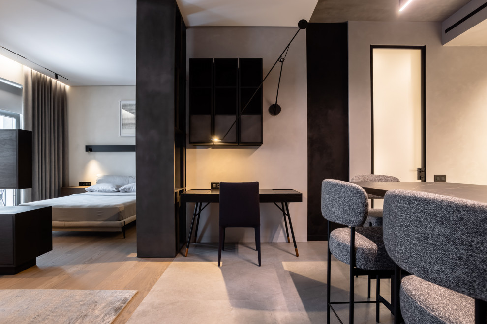 Черно-белая студия с парижским акцентом