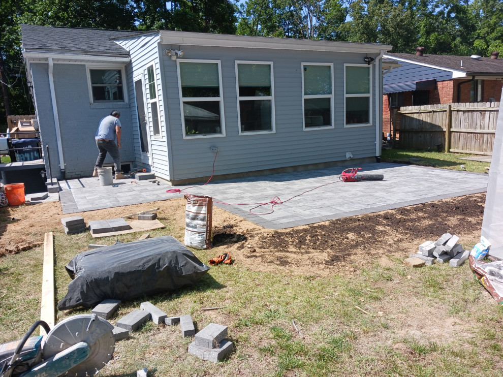 Patio - Paver | Retaining Wall - Stone