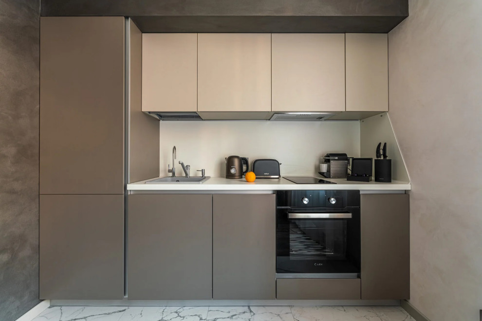 Кухня в дизайнерских апартаментах