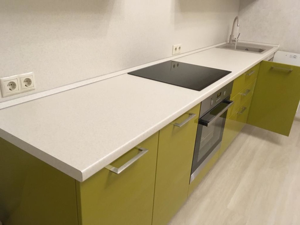 Кухонный гарнитур зелёный