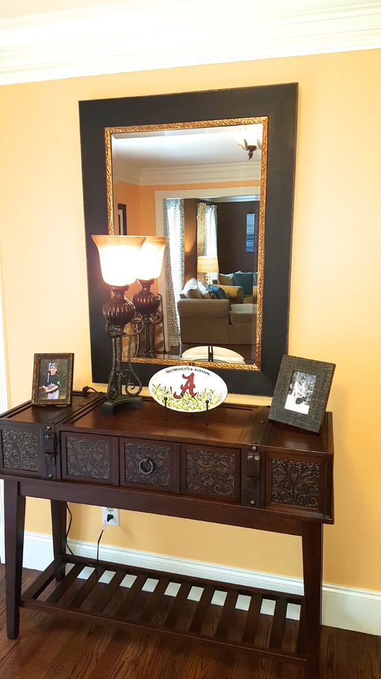 Home design - transitional home design idea in Atlanta