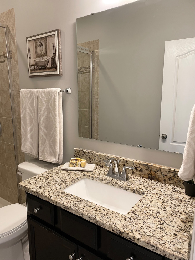 Transitional home design photo in Charlotte