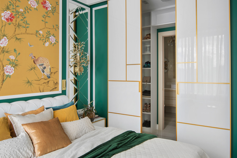 Золотой павлин