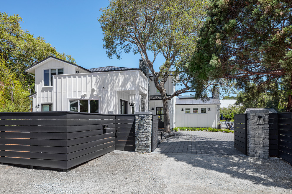 Home design - transitional home design idea in San Francisco