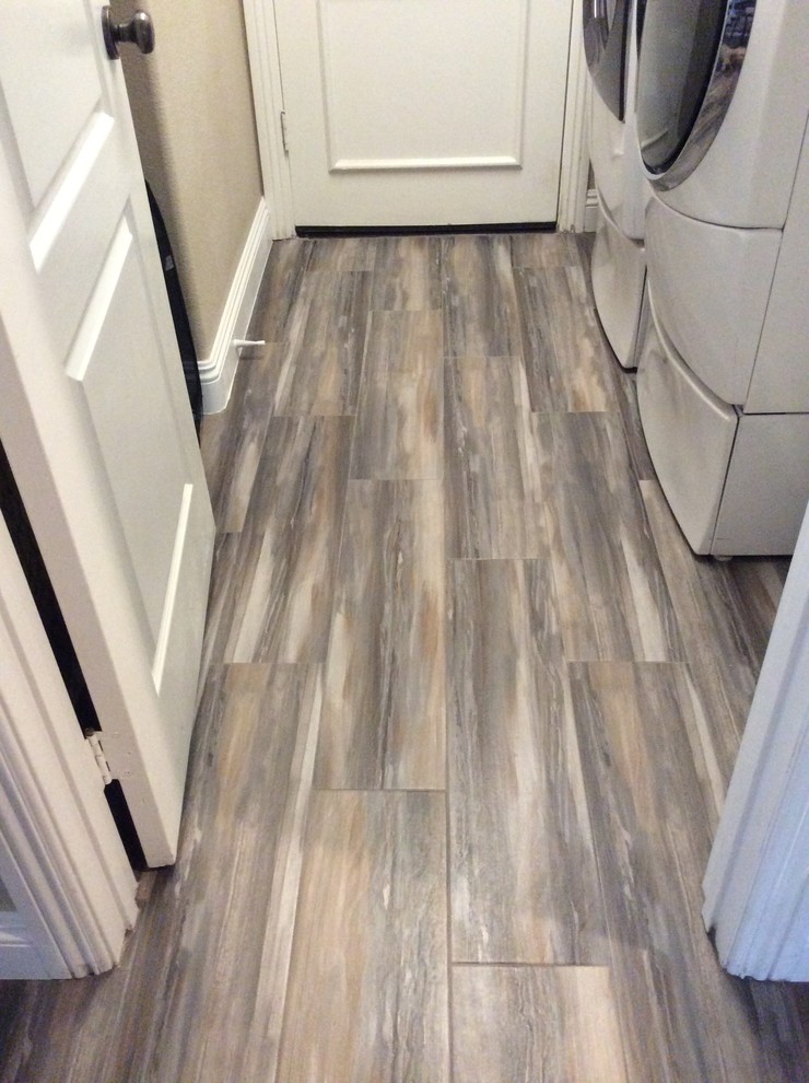 Example of a transitional home design design in Orange County