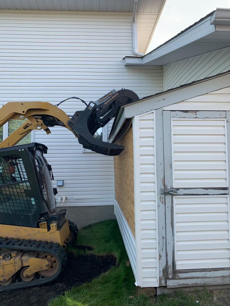 Back Yard Garage