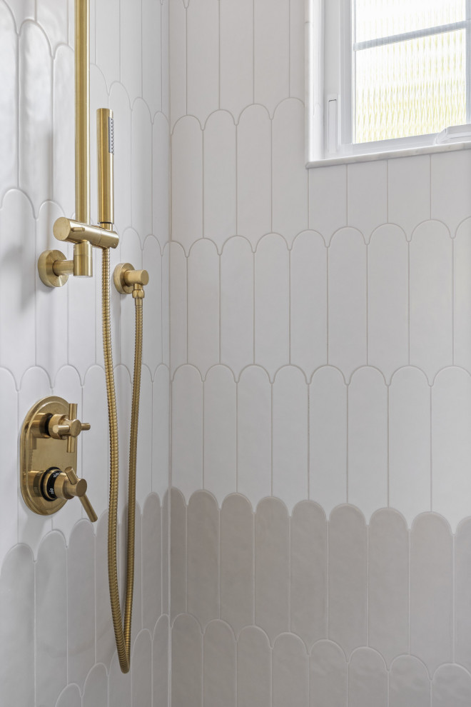 Scalloped Tile Shower Detail