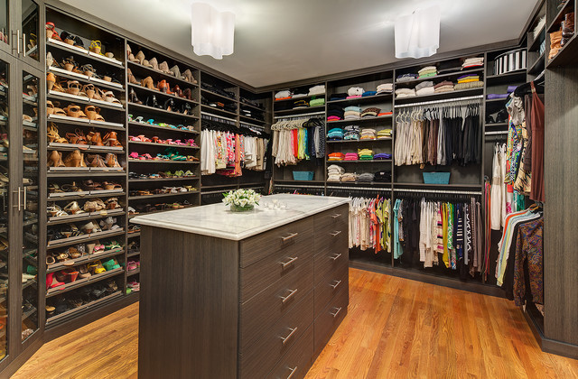 Problems Solved. contemporaneo-armadio