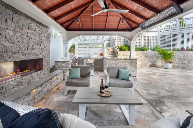 47th Pool fusion-courtyard