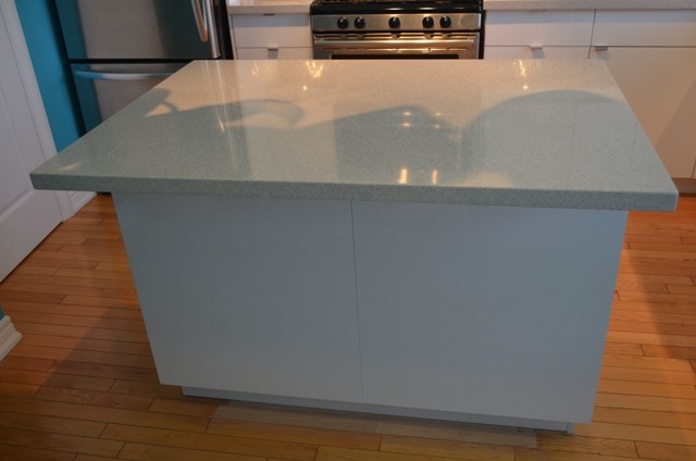 Private Residence Samsung Quartz Gentle Grey Contemporary