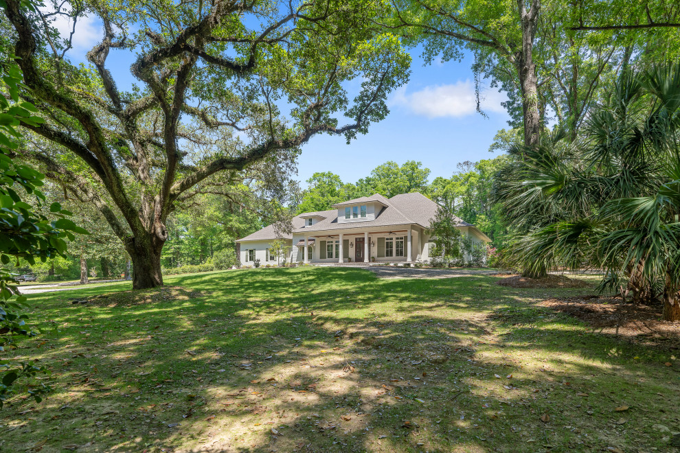 Montrose Oaks