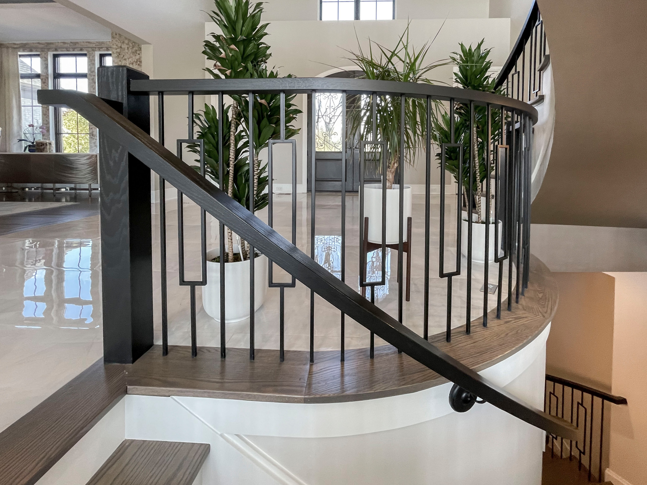 114_Striking Floating-Curved Staircase, Leesburg VA 20175