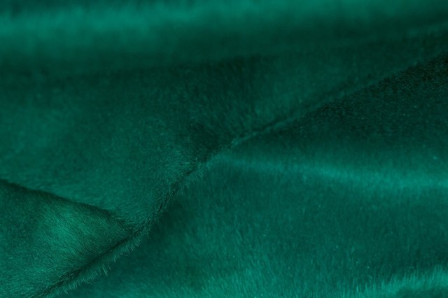 Geneva Cowhide Rug, 5'x7', Verde