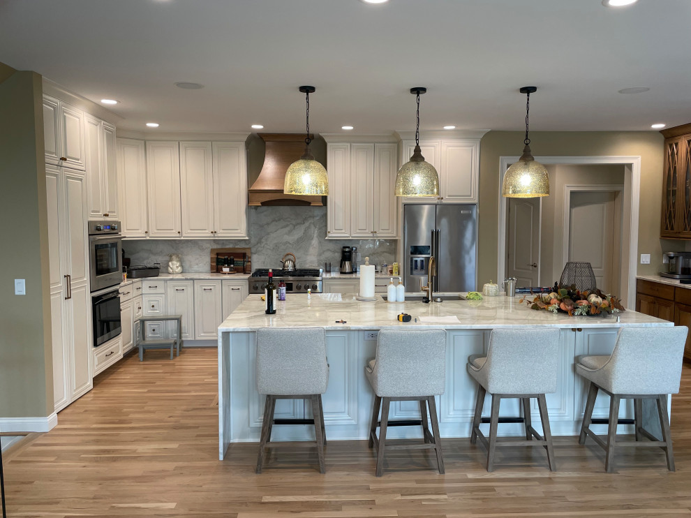 Custom Kitchen Cabinetry, Bar, Island, and Great Room