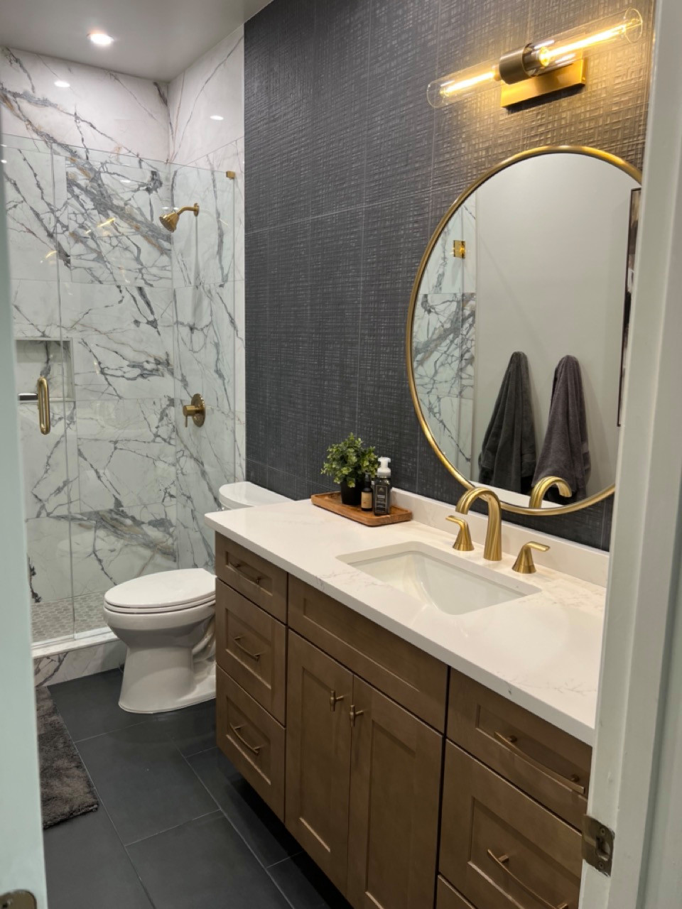 McDonough Hallway Bathroom Renovation