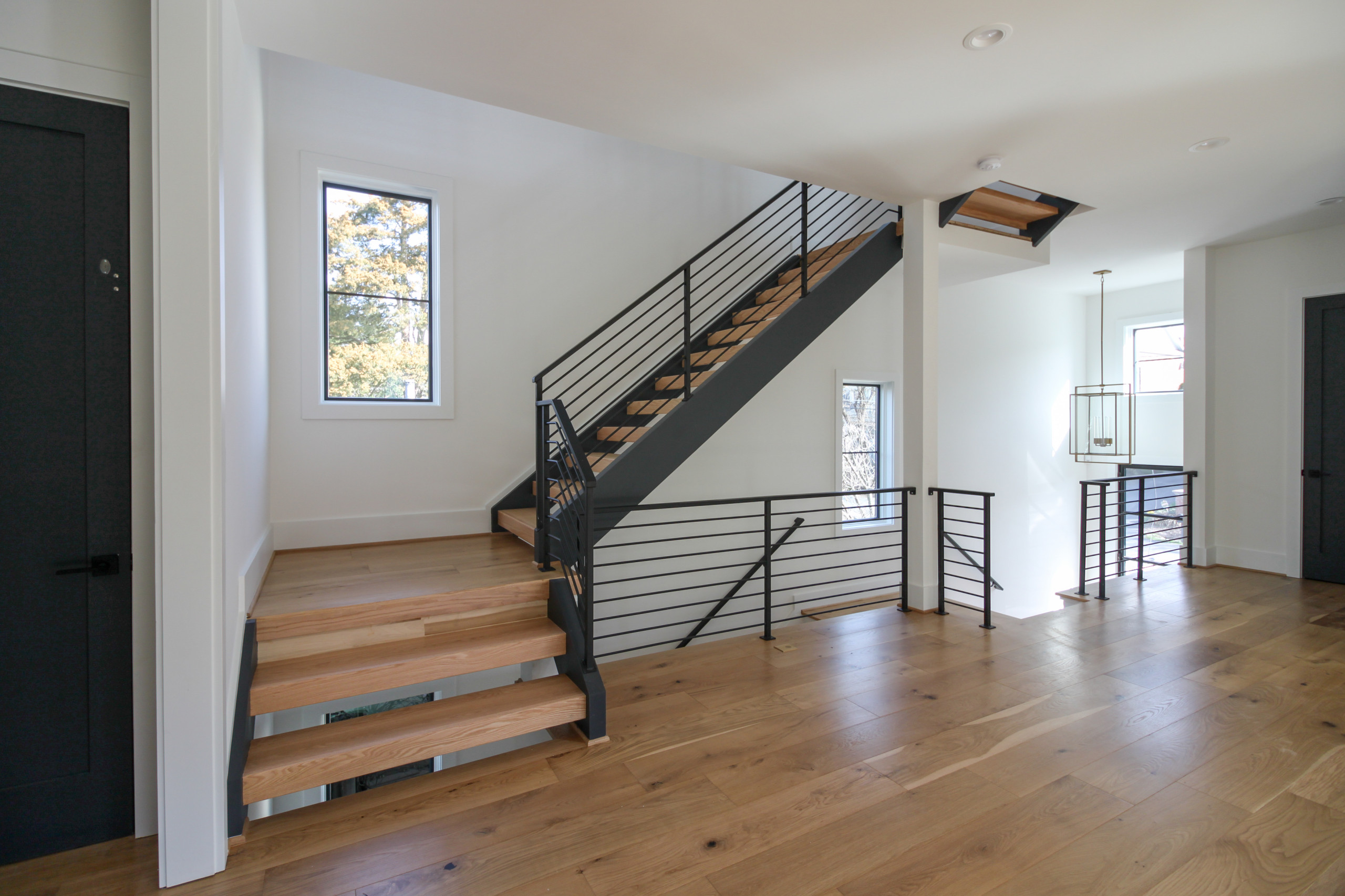 85_Sleek Three-Quarter Turn Multilevel-Staircase, McLean VA 22101