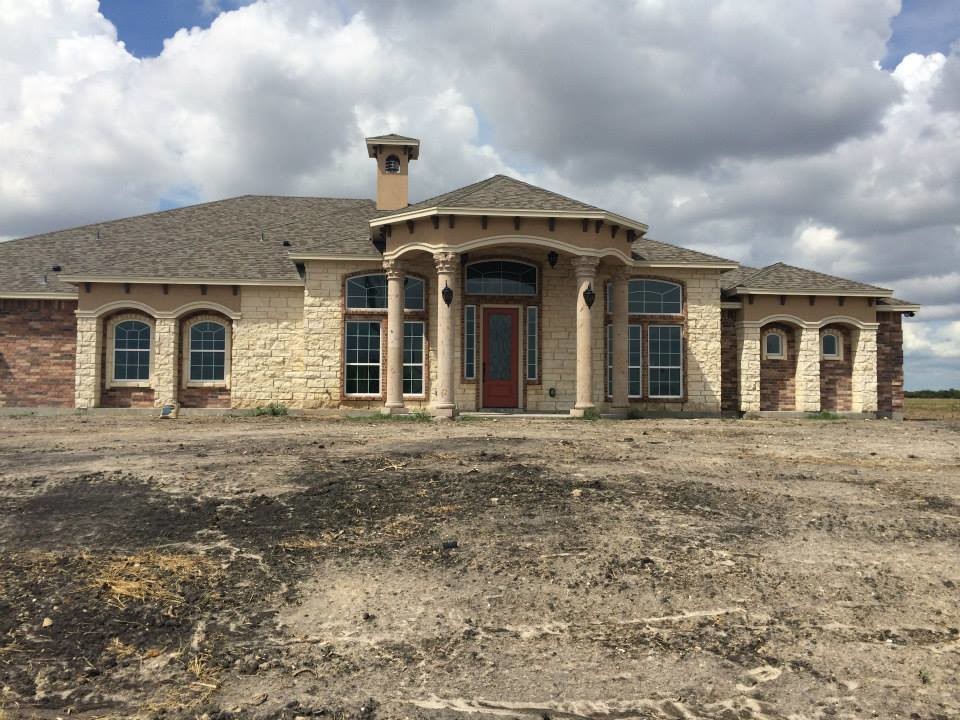 Rustic exterior home idea in Austin