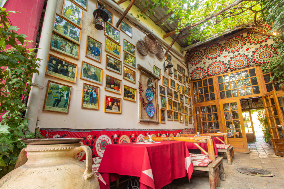 АРТ Ресторан CARAVAN