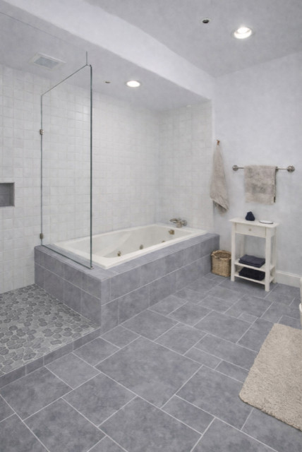 Kelly Primary En Suite