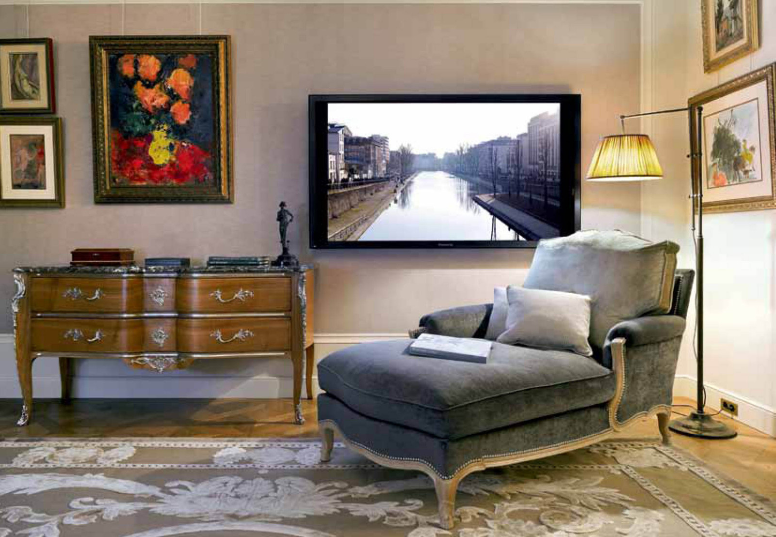 Квартира в Москве. 2012 год