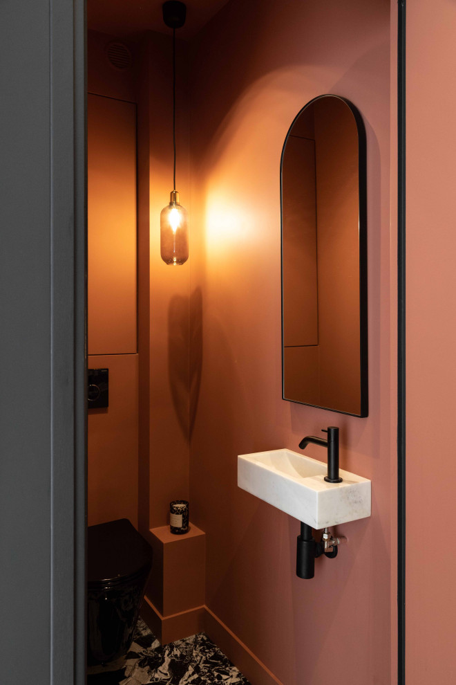 マルセイユにあるコンテンポラリースタイルのおしゃれなトイレ・洗面所の写真