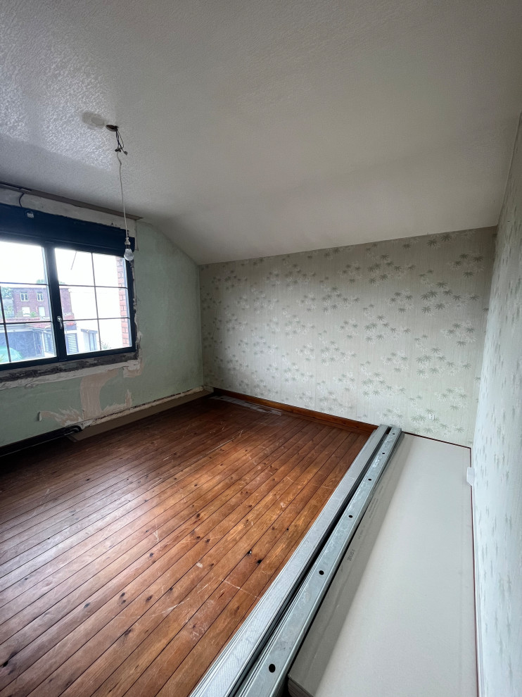 Chambre bohème avec bureau