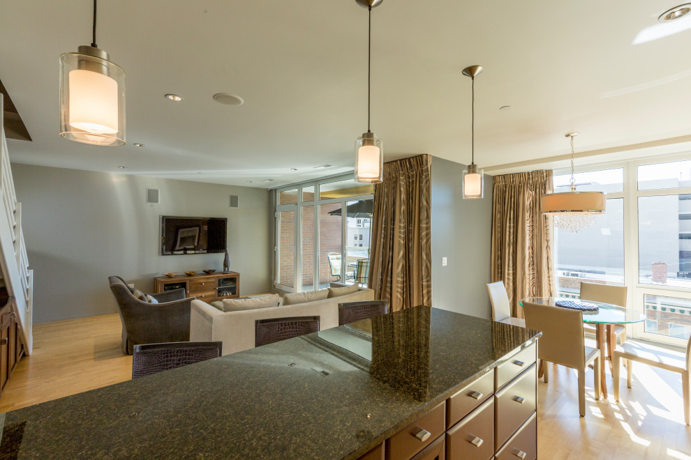Reno Highrise Condo