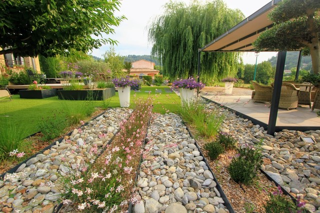 ST MARTIN de BROMES contemporaneo-jardin