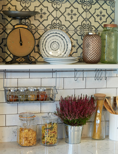 Eco Friendly Holiday Home rustic-kitchen