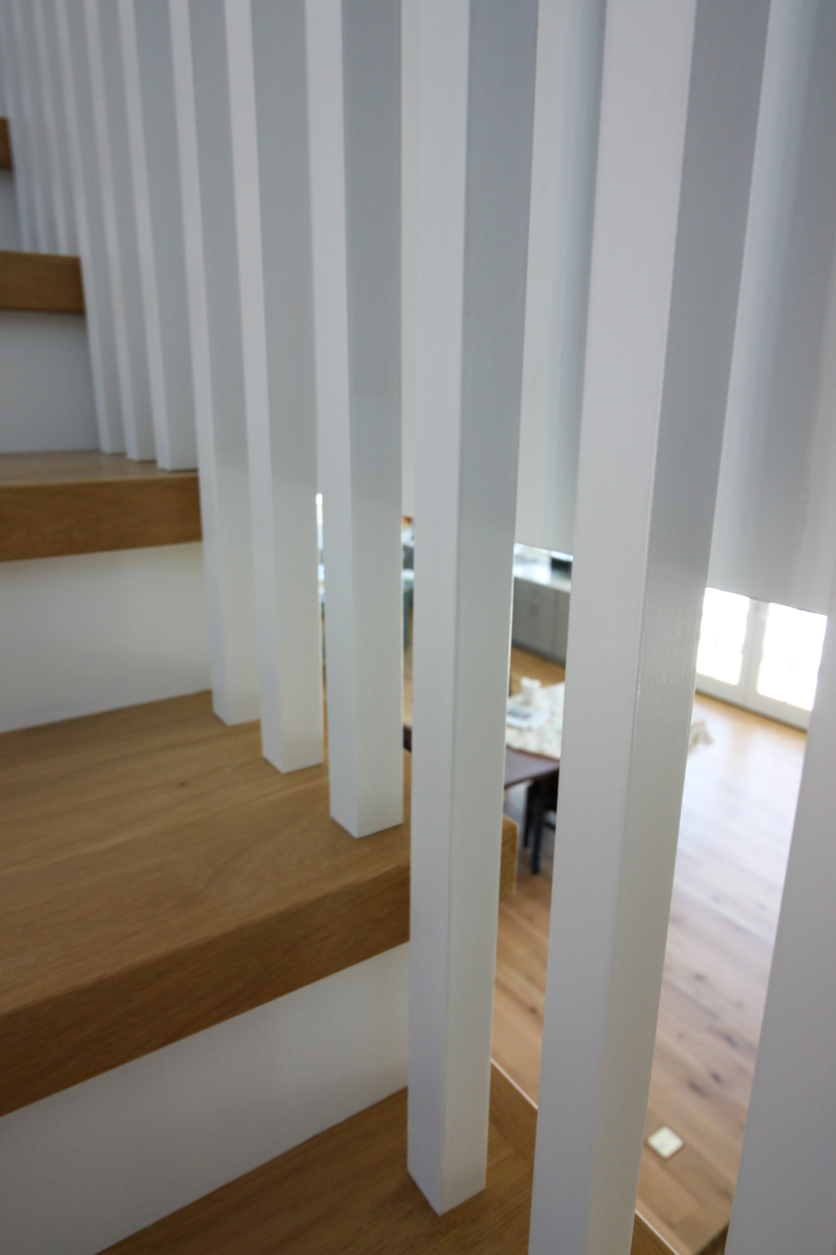 91_U-Shaped Floating Staircase Surrounded by Bucolic Mountain Views, Winchester,