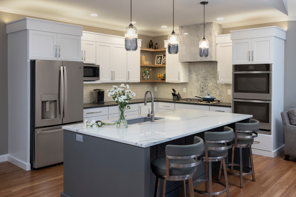 Kitchen - contemporary kitchen idea