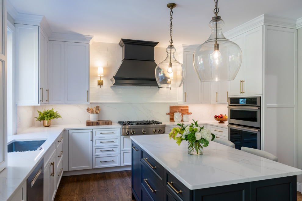 Kitchen - kitchen idea in Boston