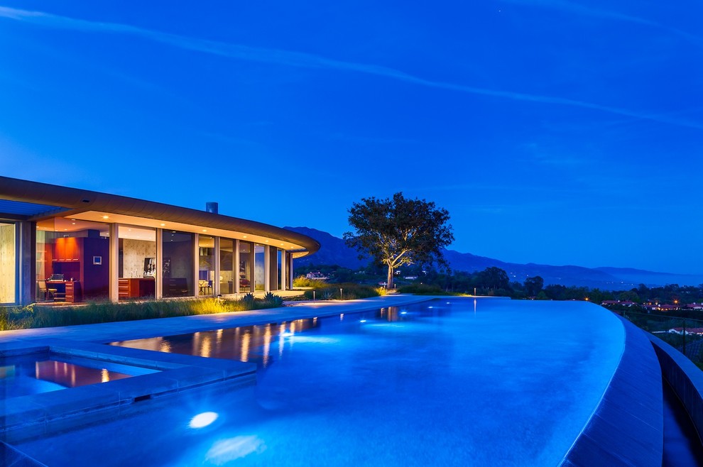 This is an example of a modern pool in Santa Barbara.