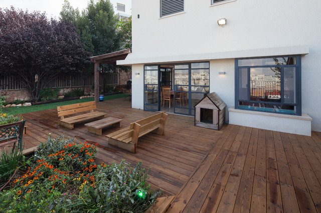 Michal's Pilatis Studio contemporaneo-terraza-y-balcon