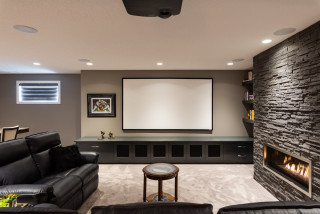 Sports-Themed Bedrooms To Man Caves!  Cowboy room, Media room colors, Man  cave home bar