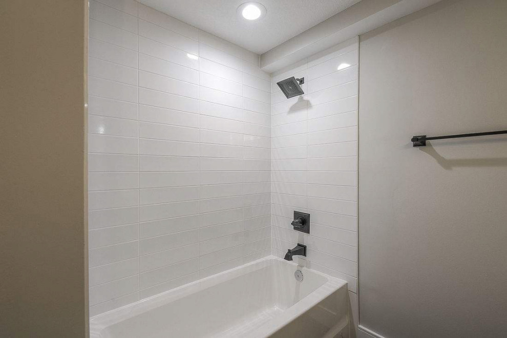 Gardner Lake Remodel