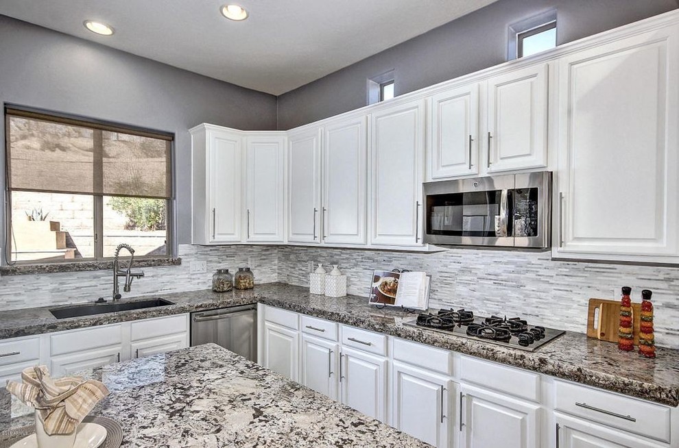Inspiration for a transitional kitchen remodel in Phoenix