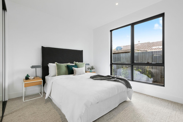 25 Nelson contemporary-bedroom
