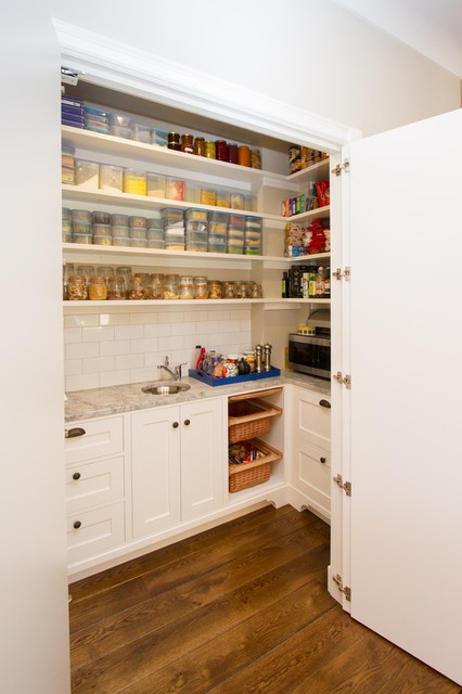 B Kitchen traditional-kitchen