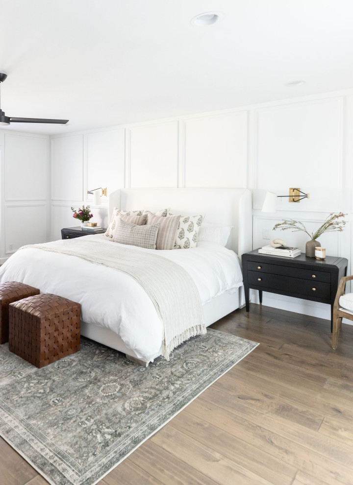 Home design - transitional home design idea in Phoenix