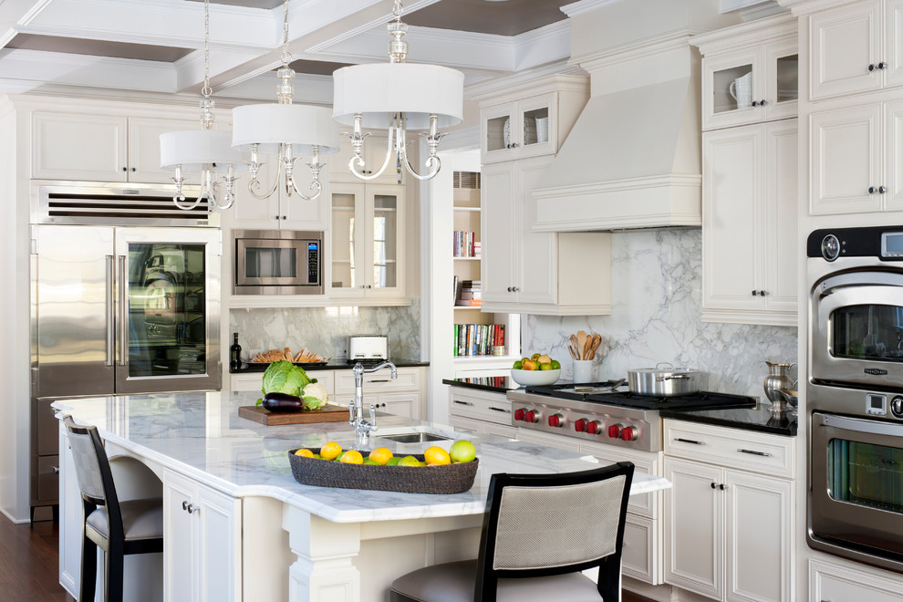 Design ideas for a traditional kitchen in Baltimore.