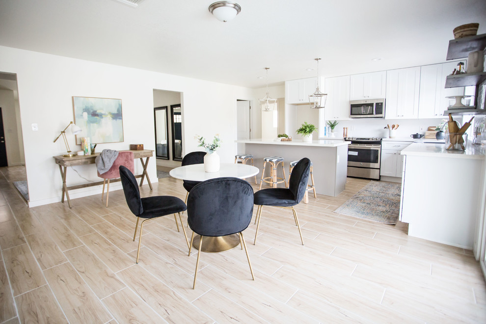Example of a transitional kitchen design in Phoenix