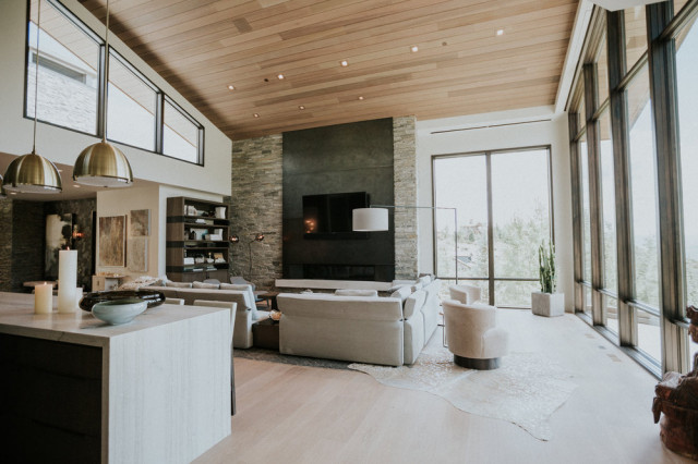 WOODWORK 