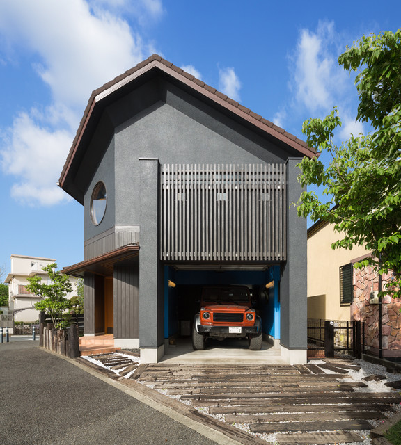 re &euml; dit house eclettico-garage